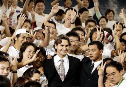 Tennis_Federer_Shanghai_Masters_2005.jpg